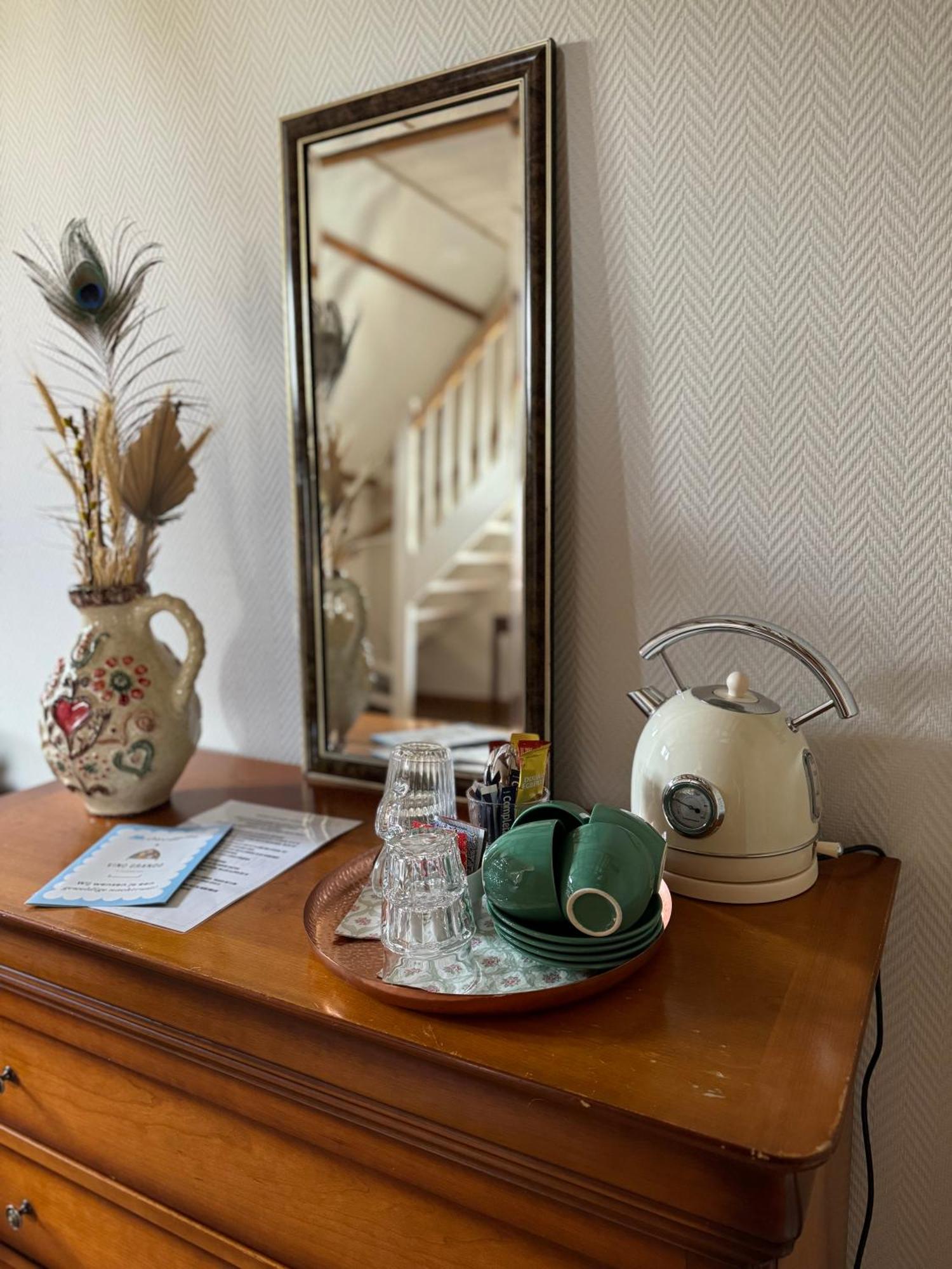 Vino Grando 'T Klooster Bed & Breakfast Odiliapeel Екстериор снимка
